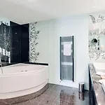 Hotel Doubletree By Hilton - Plaza