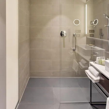 Doubletree By Hilton - Plaza Szálloda