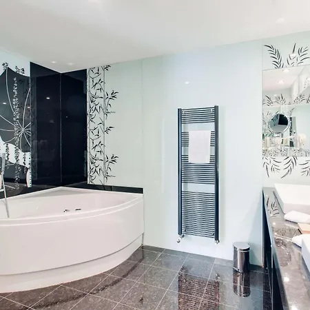 Hotel Doubletree By Hilton - Plaza