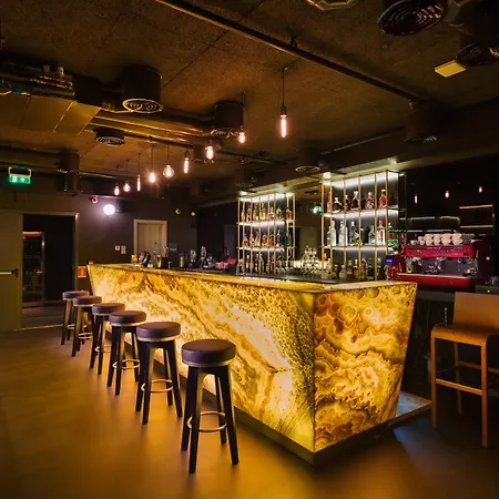 Doubletree By Hilton - Plaza Hotel