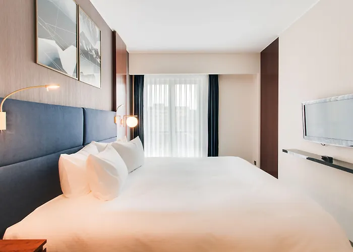 Doubletree By Hilton - Plaza Hotel