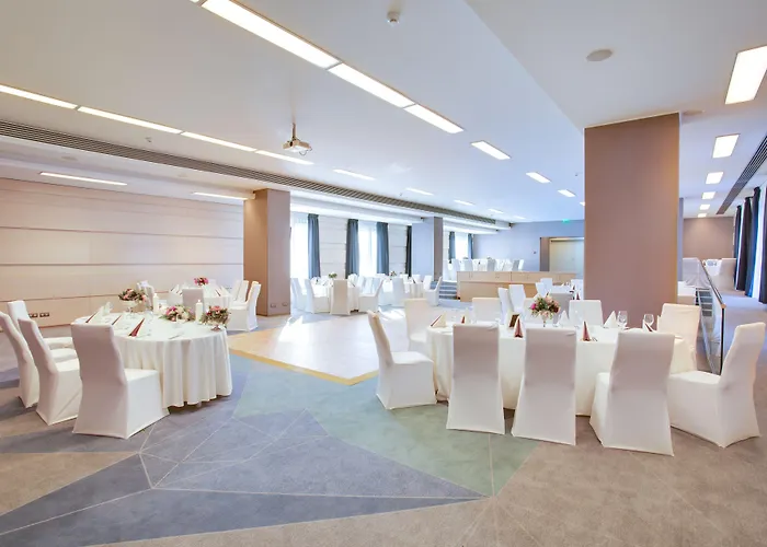 Hotel Doubletree By Hilton - Plaza