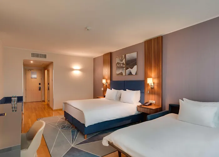 Doubletree By Hilton - Plaza Hotel