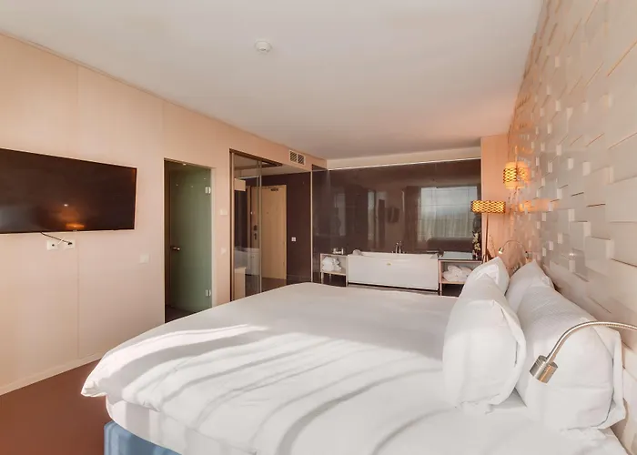 Hotel Doubletree By Hilton - Plaza 5*