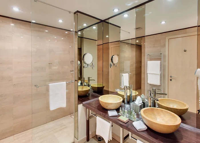 Hotel Doubletree By Hilton - Plaza 5*